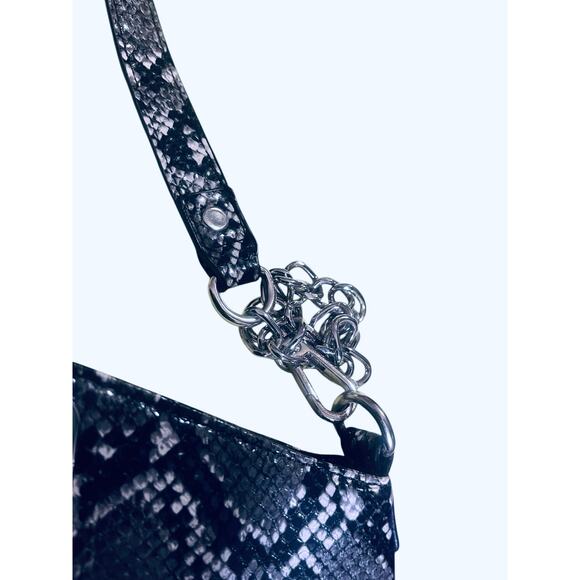 Cato Faux Leather Snakeskin Embossed Shoulder Bag in Black, White and Gray - Picture 2 of 9